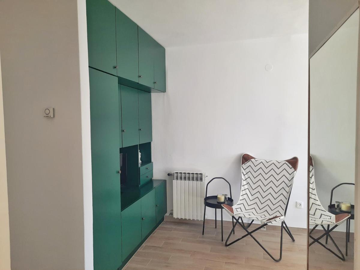 Apartment Nino In Pula Exterior photo